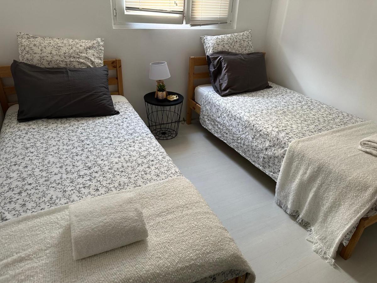 Privatunterkunft Location De Privee Dans Securisee Privee,parking Gratuit , 1 Minute Du Tramway, A 9 Minute Du Centre Ville, Accessible A Plusieurs Transports Nizza