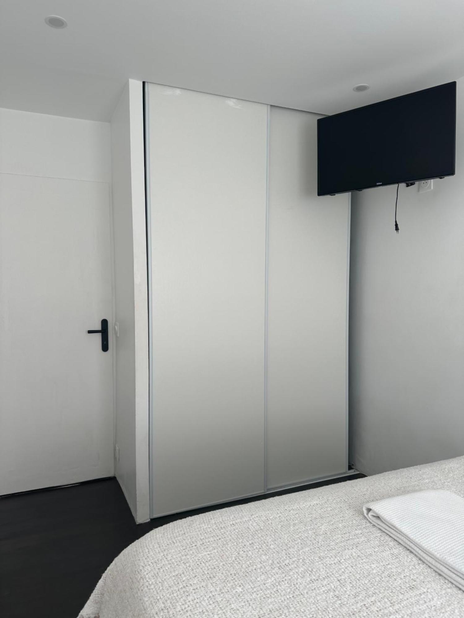Privatunterkunft Location De Privee Dans Securisee Privee,parking Gratuit , 1 Minute Du Tramway, A 9 Minute Du Centre Ville, Accessible A Plusieurs Transports *