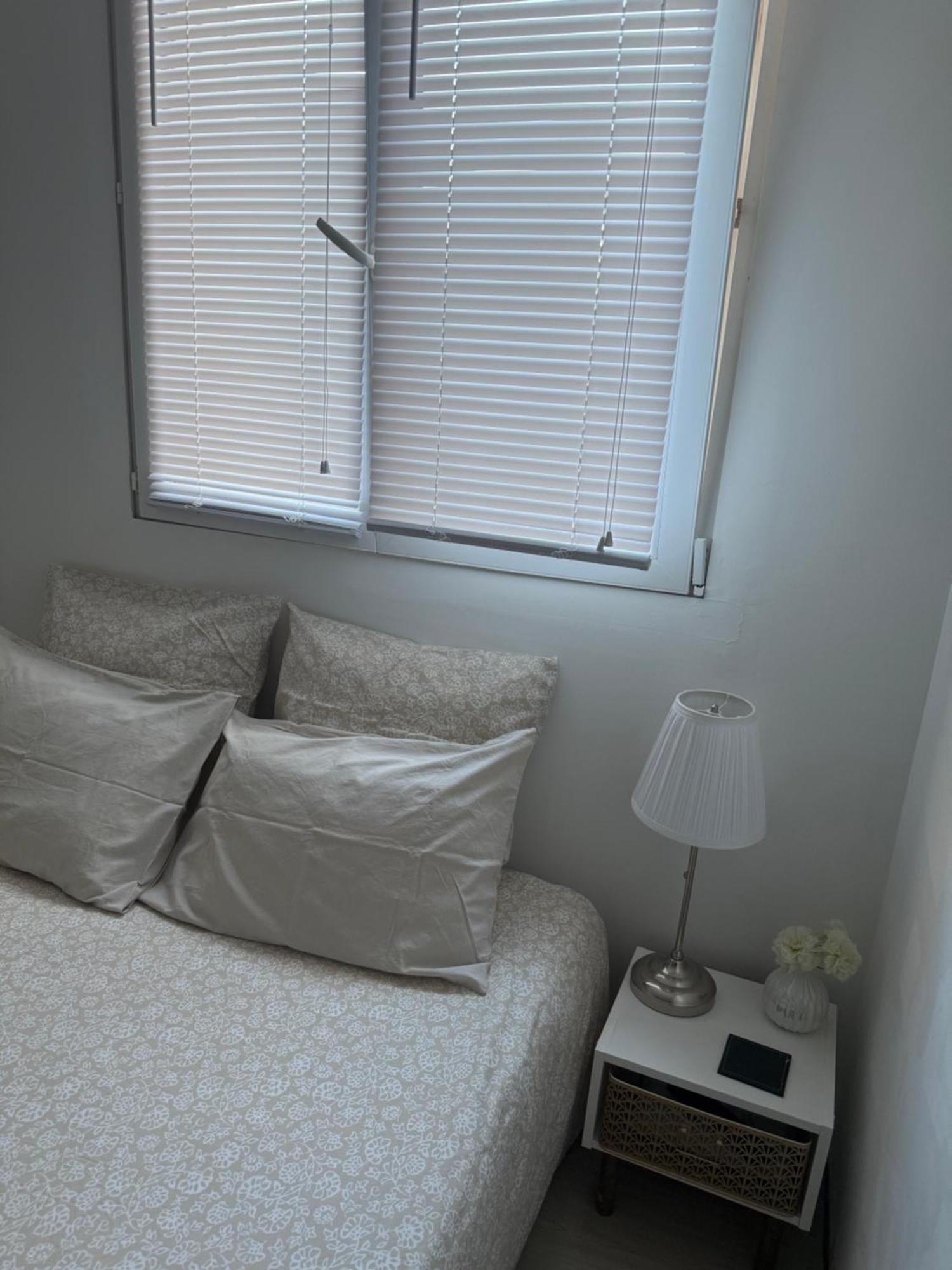 Location De Privee Dans Securisee Privee,parking Gratuit , 1 Minute Du Tramway, A 9 Minute Du Centre Ville, Accessible A Plusieurs Transports Privatunterkunft *